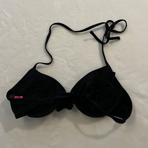 Black push up Ardene bikini top. Size M. - Picture 2 of 3